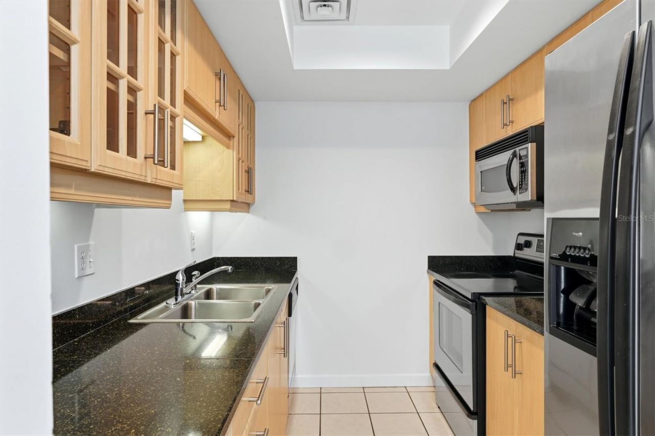1990 Main Street , Unit 3, Sarasota, FL 34236 Photo