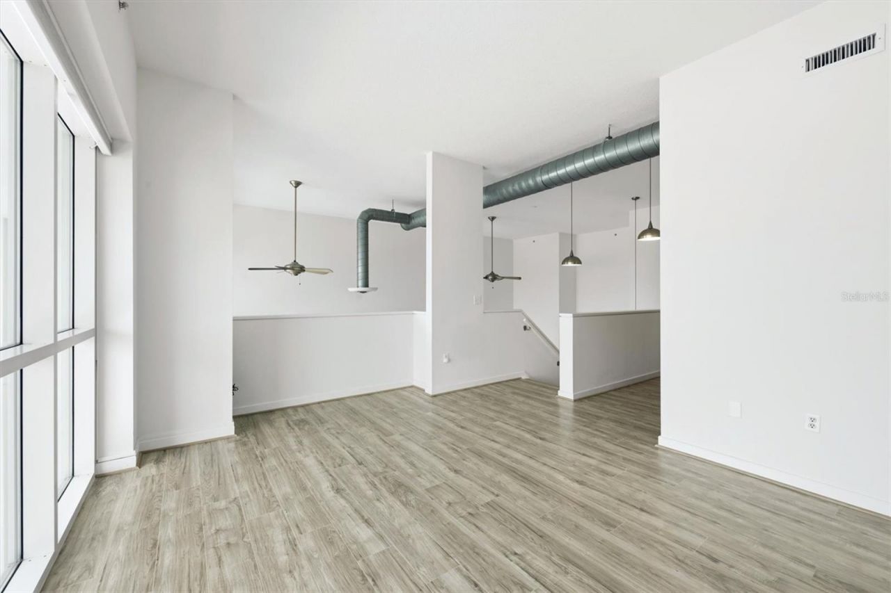 1990 Main Street , Unit 3, Sarasota, FL 34236 Photo