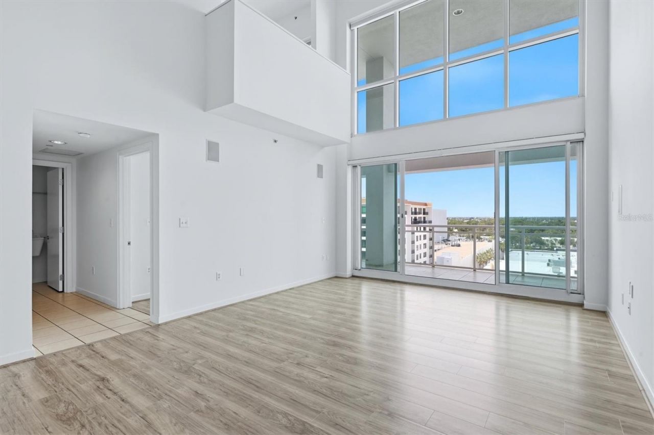 1990 Main Street , Unit 3, Sarasota, FL 34236 Photo