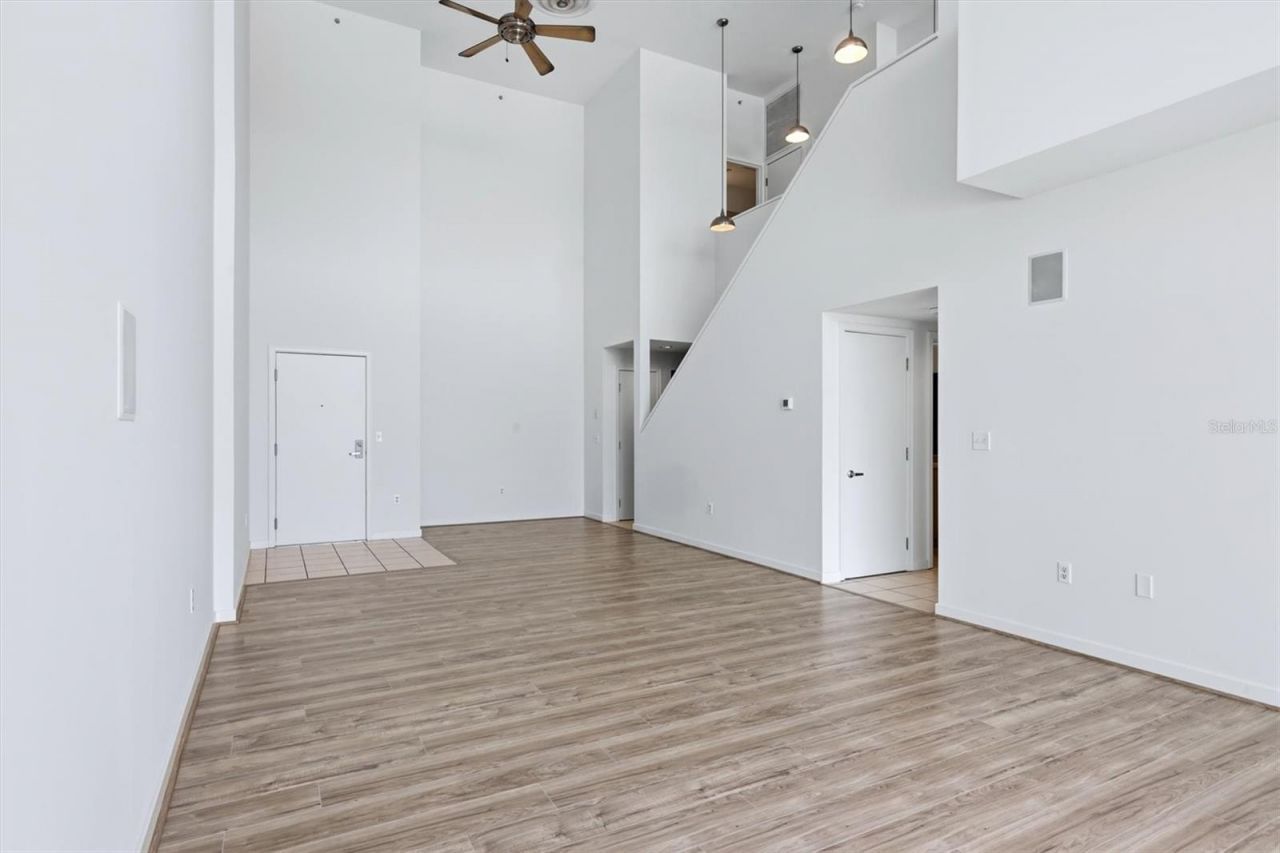 1990 Main Street , Unit 3, Sarasota, FL 34236 Photo