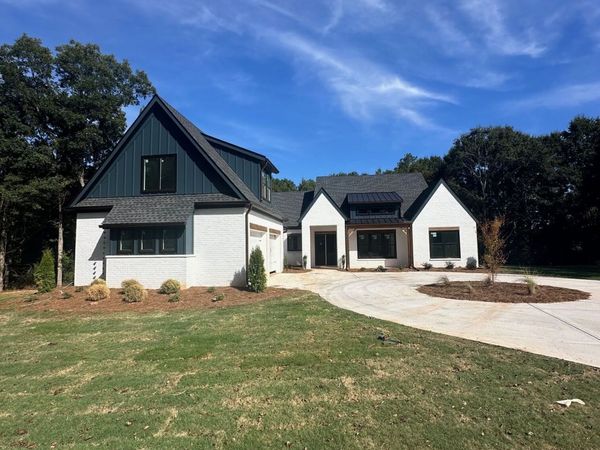 104 Maple Valley Drive, Jenkinsburg, GA 30234