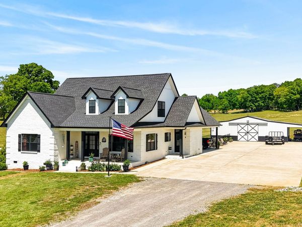 50 Lecornu Ln , Hartsville, TN 37074