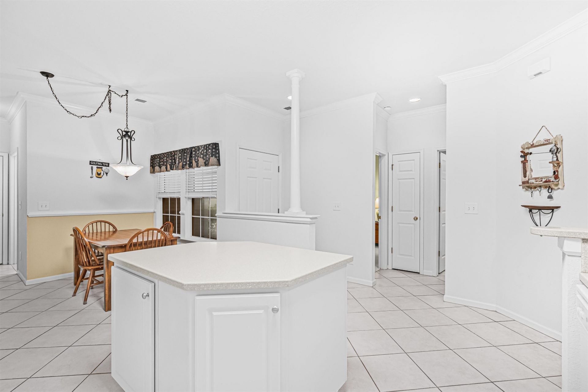 131 Chenoa Dr. Photo 8