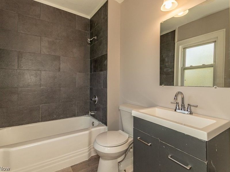 3387 E 102nd Street, Cleveland, OH 44104 Photo 18