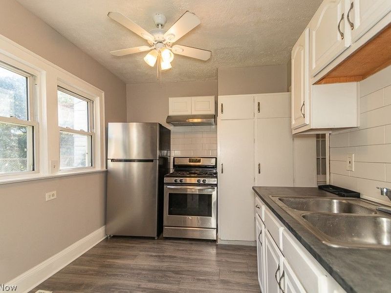 3387 E 102nd Street, Cleveland, OH 44104 Photo 9