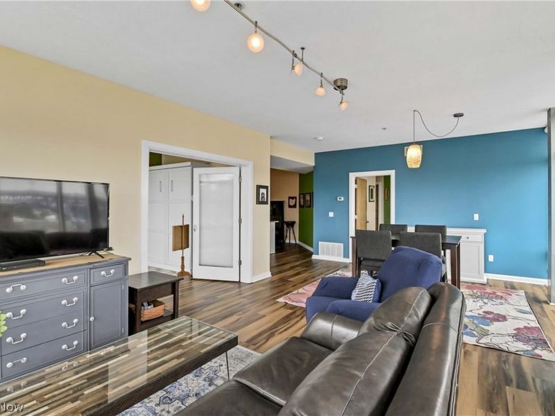 1237 Washington Avenue, Unit 1008, Cleveland, OH 44113 Photo 22