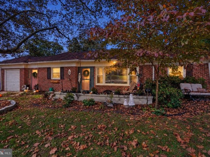 823 Clearmount Road, York, PA 17403 Main Photo