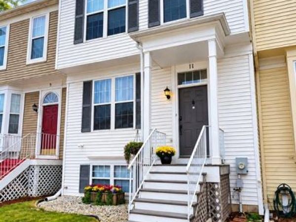 11 DENNY CIRCLE, NEWARK, DE 19702