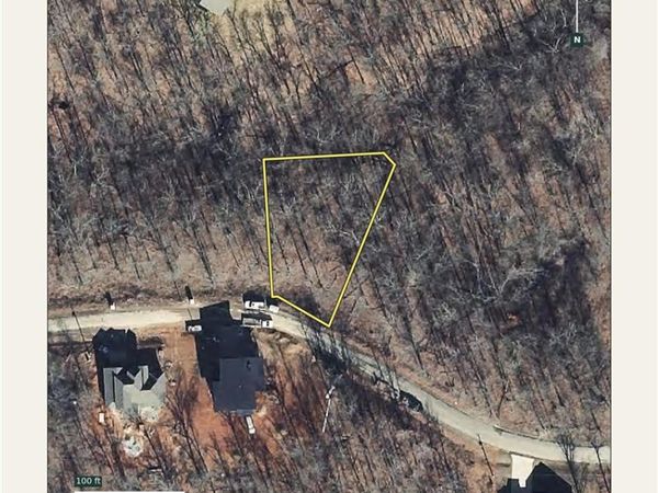 Chichester Circle, Bella Vista, AR 72714