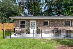 2133 Pierpont Avenue photo 4