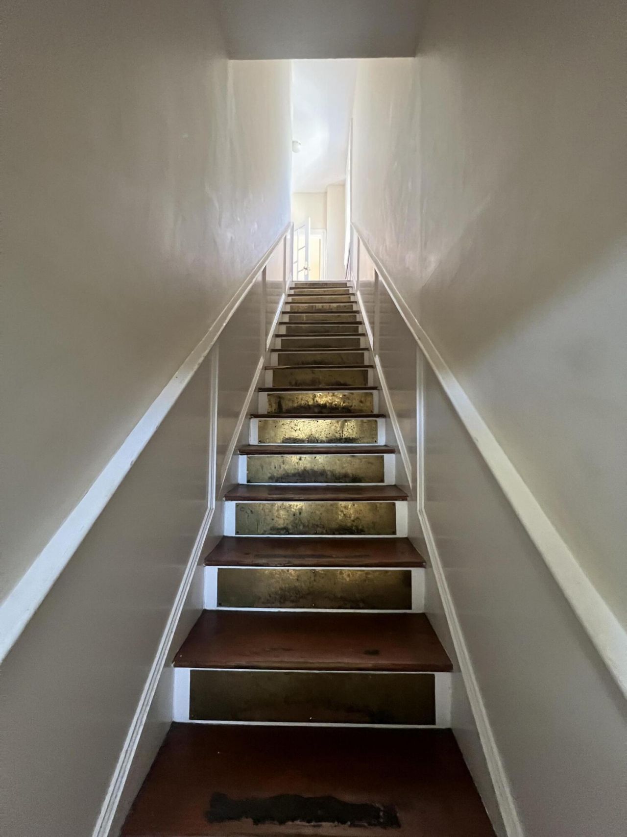 18 Pinckney Street Photo 9