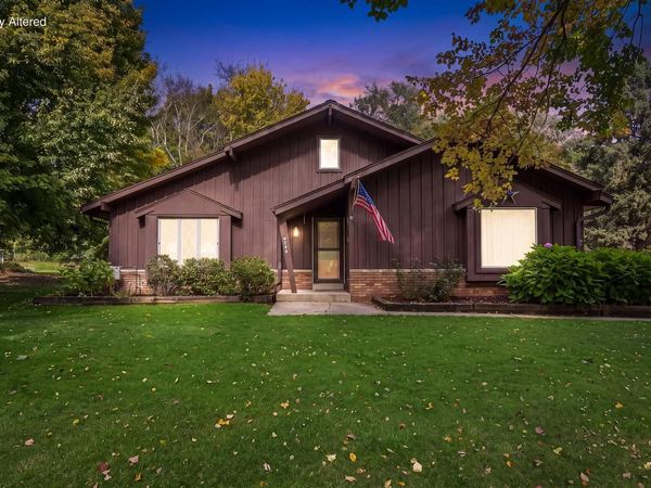 4264 Kennedy Cir S, Colgate, WI 53017