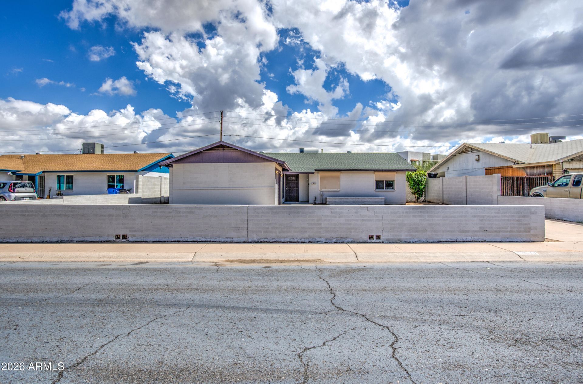 2077 W Hidalgo Avenue, Phoenix, AZ 85041 Main Photo