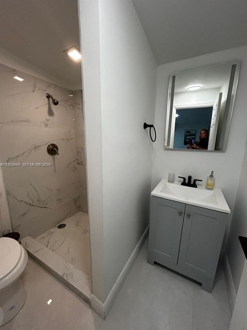 1945 NW 33rd St, Unit 2, Miami, FL 33142 Photo