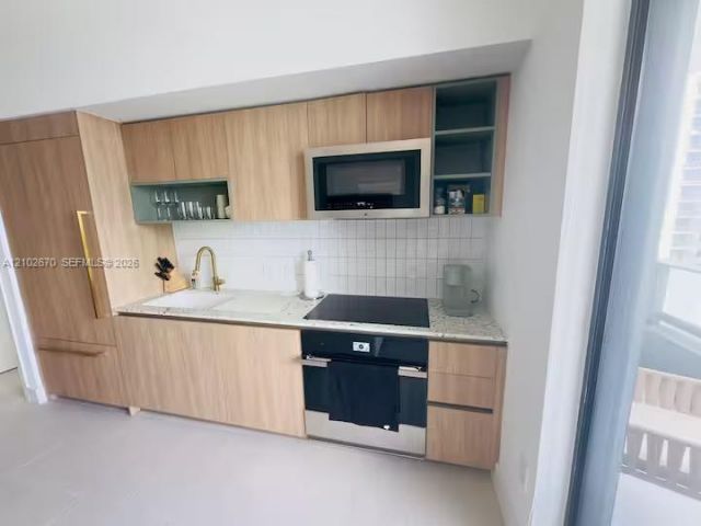159 NE 6th St , Unit 3202, Miami, FL 33132 Photo