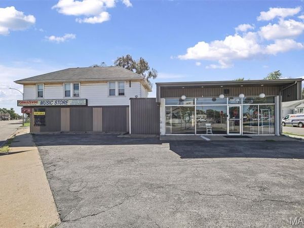 3009 Nameoki Road , Granite City, IL 62040