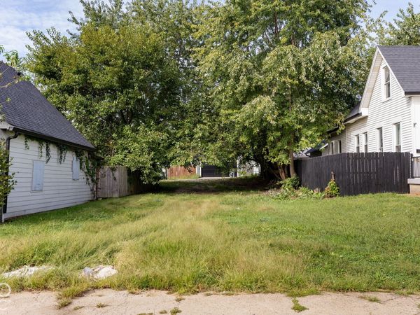 1822 Orleans Street , Indianapolis, IN 46203