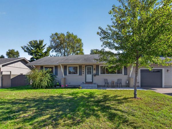 7740 Regent Avenue N, Brooklyn Park, MN 55443