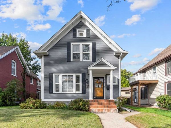 229 4th Avenue N, South Saint Paul, MN 55075
