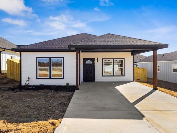303 Paschall Boulevard, Mabank, TX 75147
