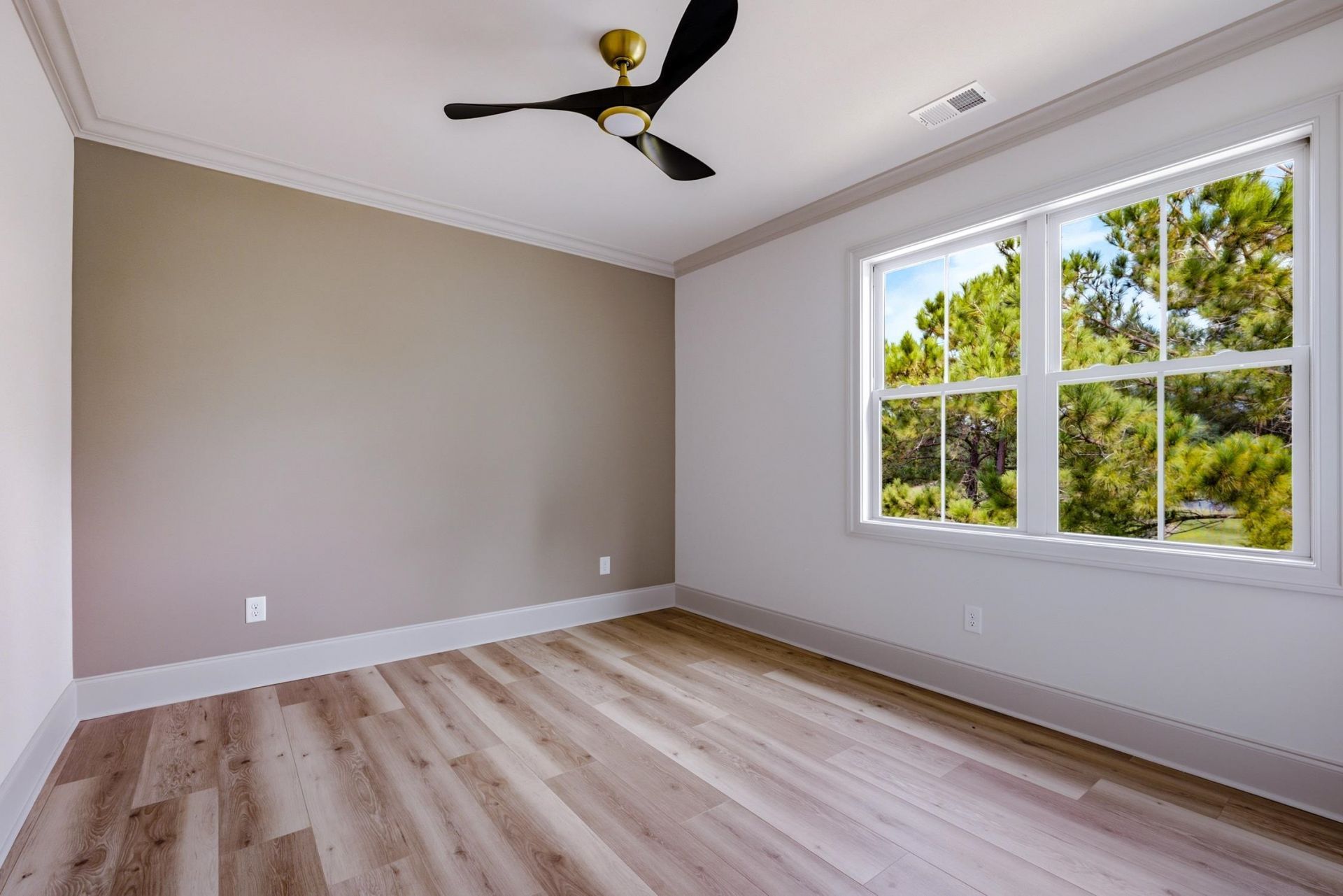 1004 Muskeg Ct.  Photo 31
