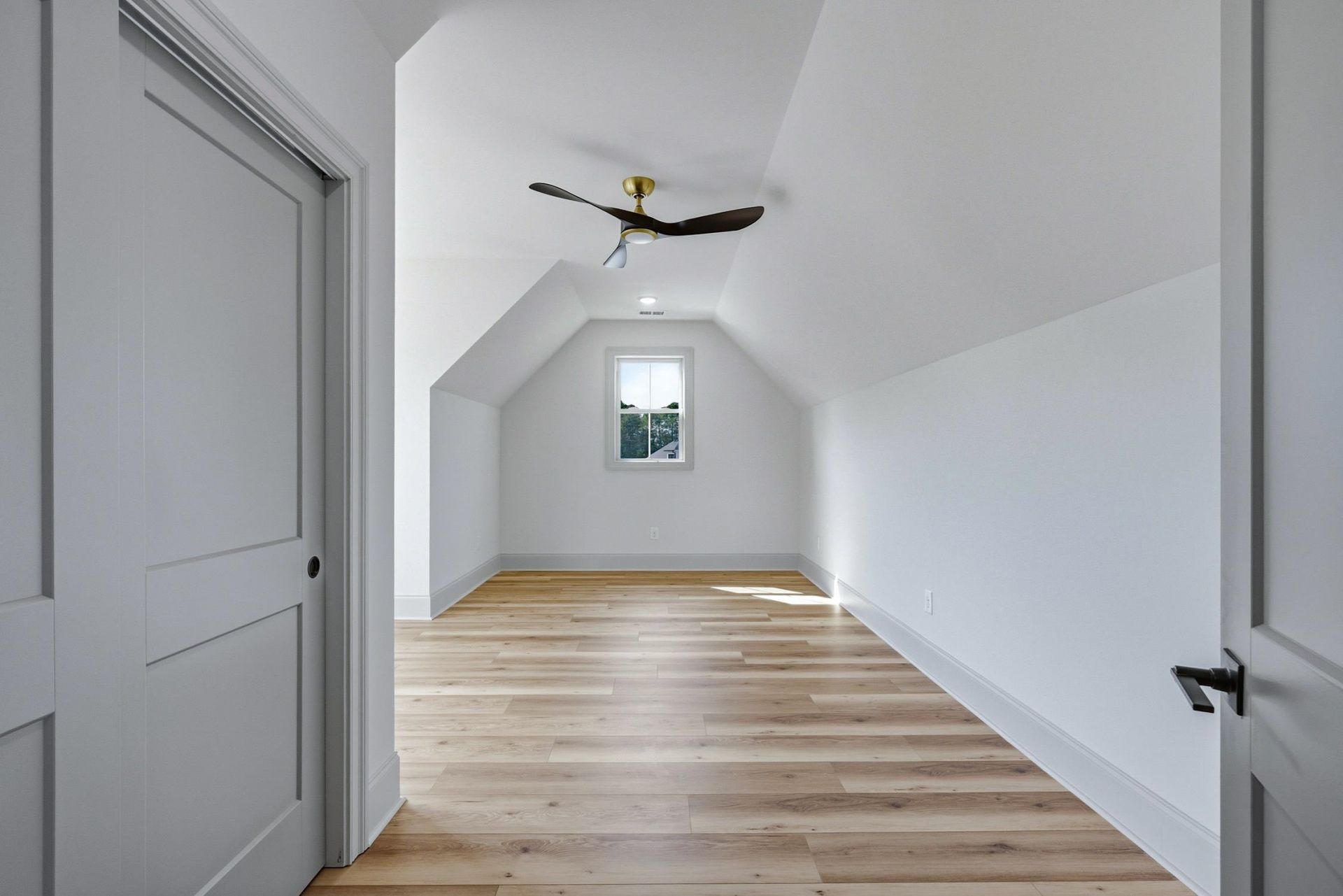 1004 Muskeg Ct.  Photo 34