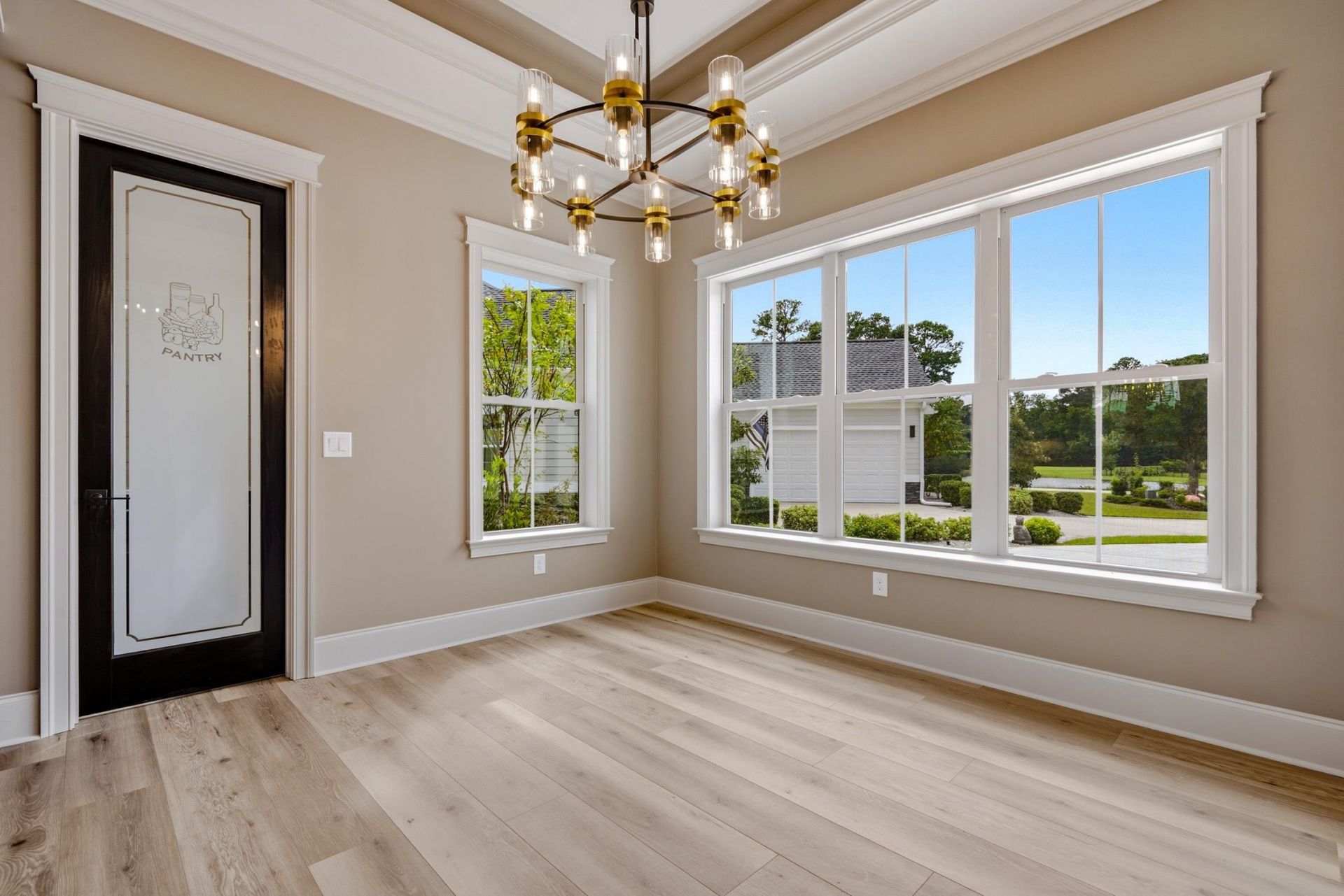 1004 Muskeg Ct.  Photo 5