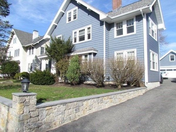 340 Common St, Unit 2, Belmont, MA 02478