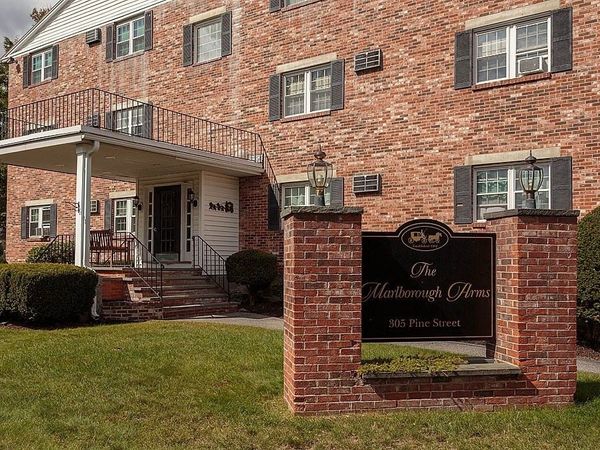 305 Pine St, Unit 6, Lowell, MA 01851