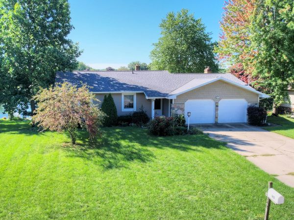 142 Sunnybrook Drive SW, Grandville, MI 49418