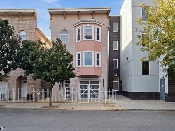 409 Halsey St, Newark, NJ 07102