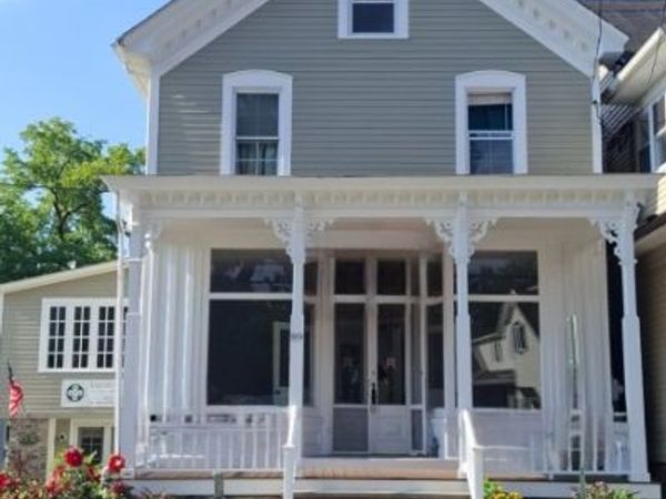 89 Main St, Lebanon, NJ 08833