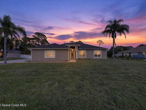 4045 Fawn Lake Boulevard , Mims, FL 32754
