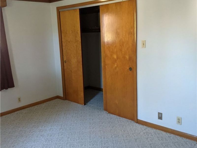 72140 Sharon Road, Bridgeport, OH 43912 Photo 11