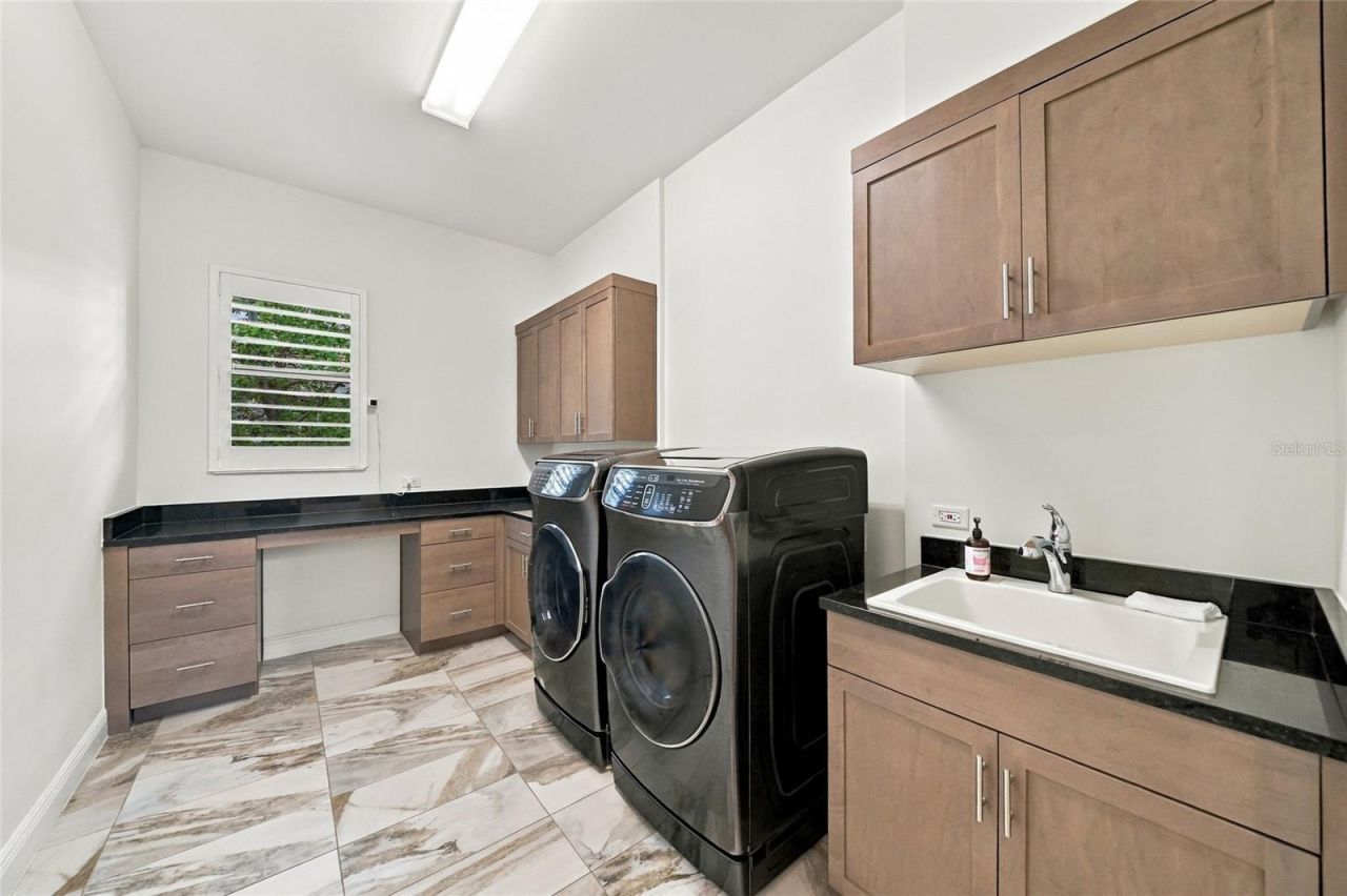764 Crosswind Avenue, Sarasota, FL 34240 Photo