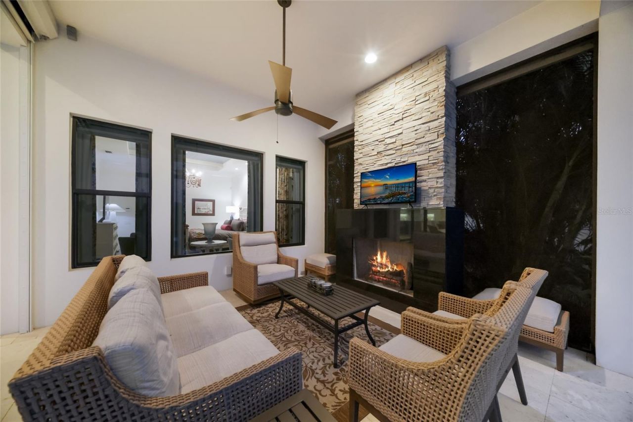 764 Crosswind Avenue, Sarasota, FL 34240 Photo