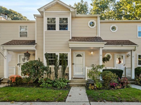 14 Taylor Commons , Unit 14, Yaphank, NY 11980