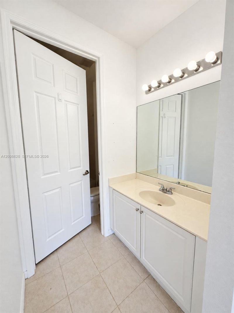 2365 NE 42nd Cir, Homestead, FL 33033 Photo