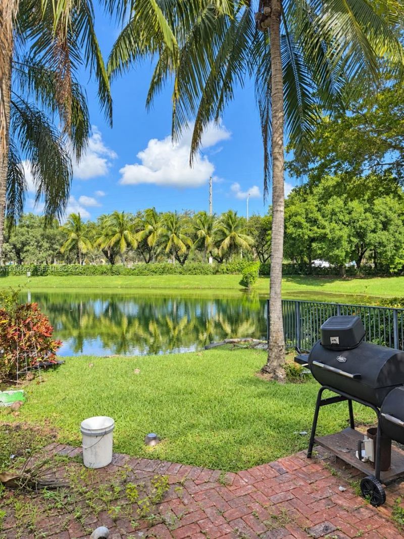 2365 NE 42nd Cir, Homestead, FL 33033 Photo