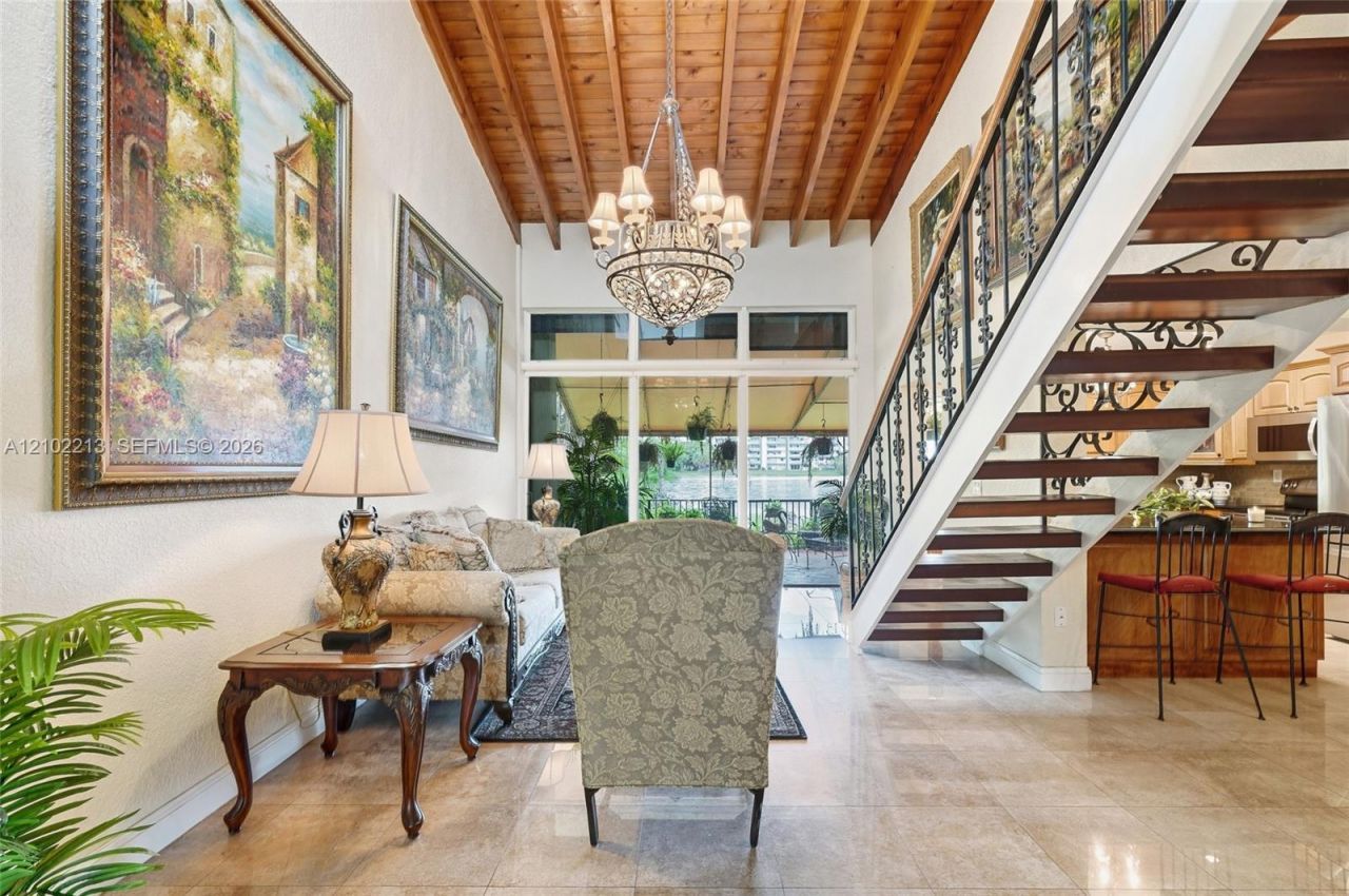 9135 Fontainebleau Blvd , Unit 2, Miami, FL 33172 Photo