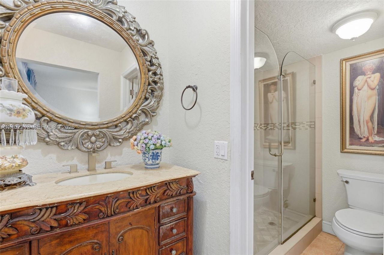 9135 Fontainebleau Blvd , Unit 2, Miami, FL 33172 Photo