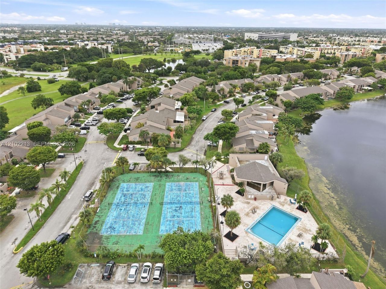 9135 Fontainebleau Blvd , Unit 2, Miami, FL 33172 Photo