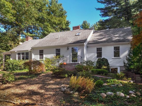 149 Temple St, Duxbury, MA 02332
