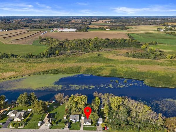 8012 Fox River ROAD, Waterford, WI 53185