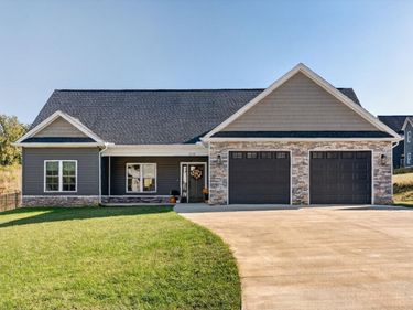 1608 Willow Oak Drive, Forest, VA 24551