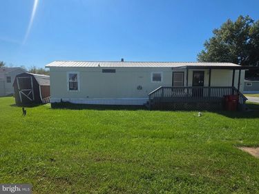 864 ASPEN AVENUE, SPRING CITY, PA 19475
