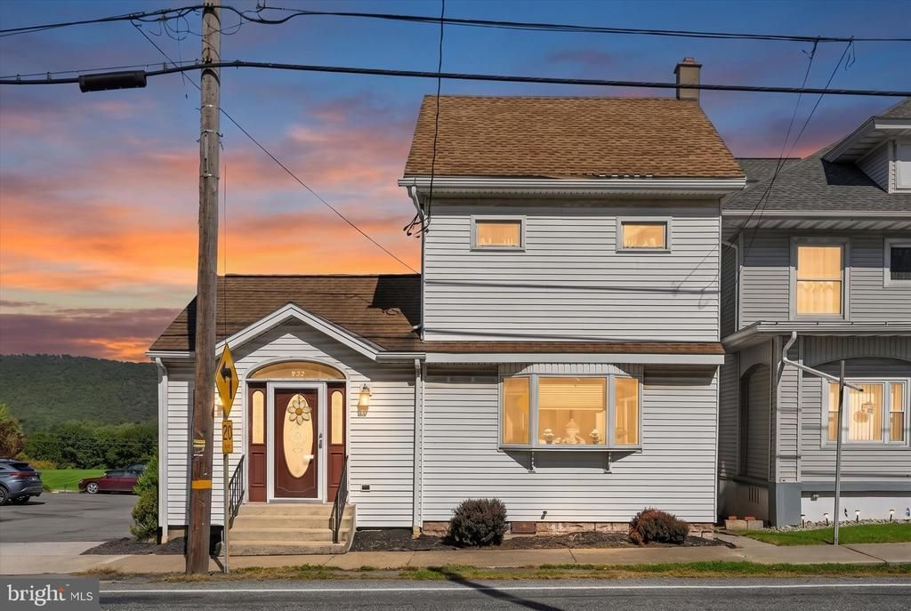 532 E MAIN STREET , HEGINS, PA 17938