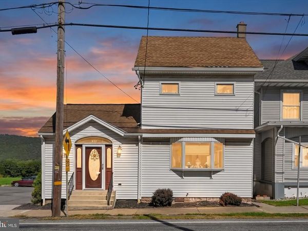 532 E MAIN STREET , HEGINS, PA 17938