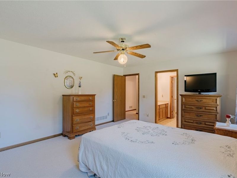 15705 Lowe Road NE, Alliance, OH 44601 Photo 16
