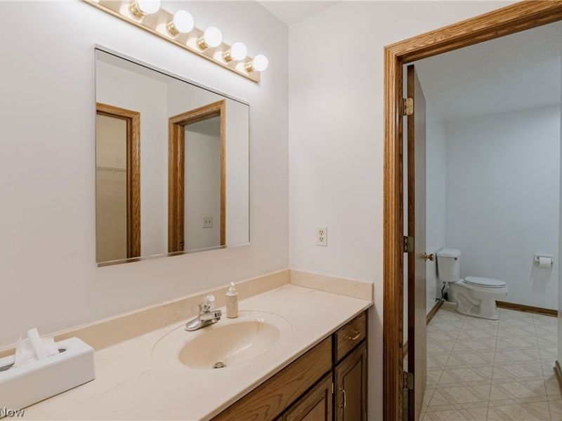 15705 Lowe Road NE, Alliance, OH 44601 Photo 17